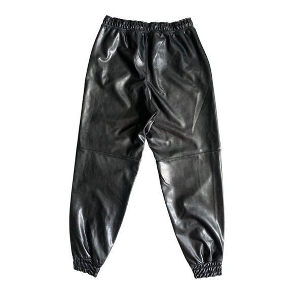 ⚫️Abercrombie & Fitch faux leather sweatpants in black⚫️ - Picture 4 of 10